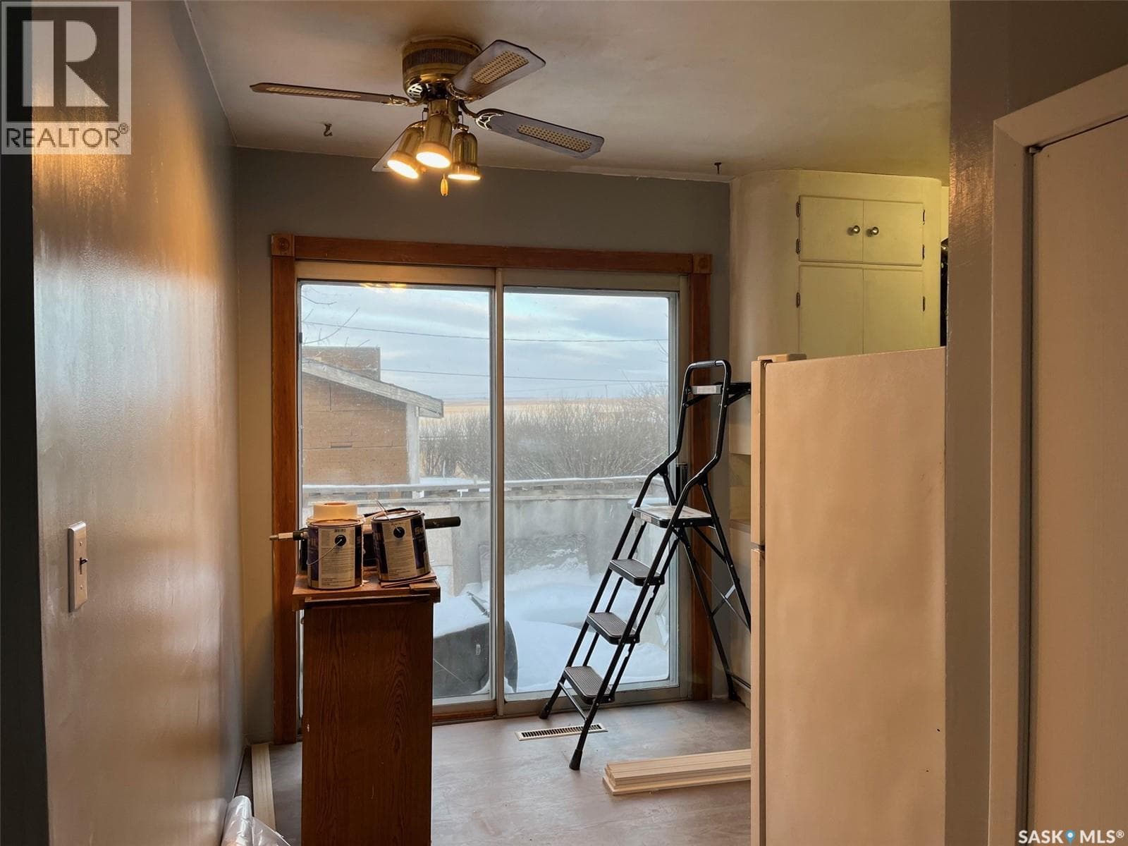 211 2nd STREET E photo 12