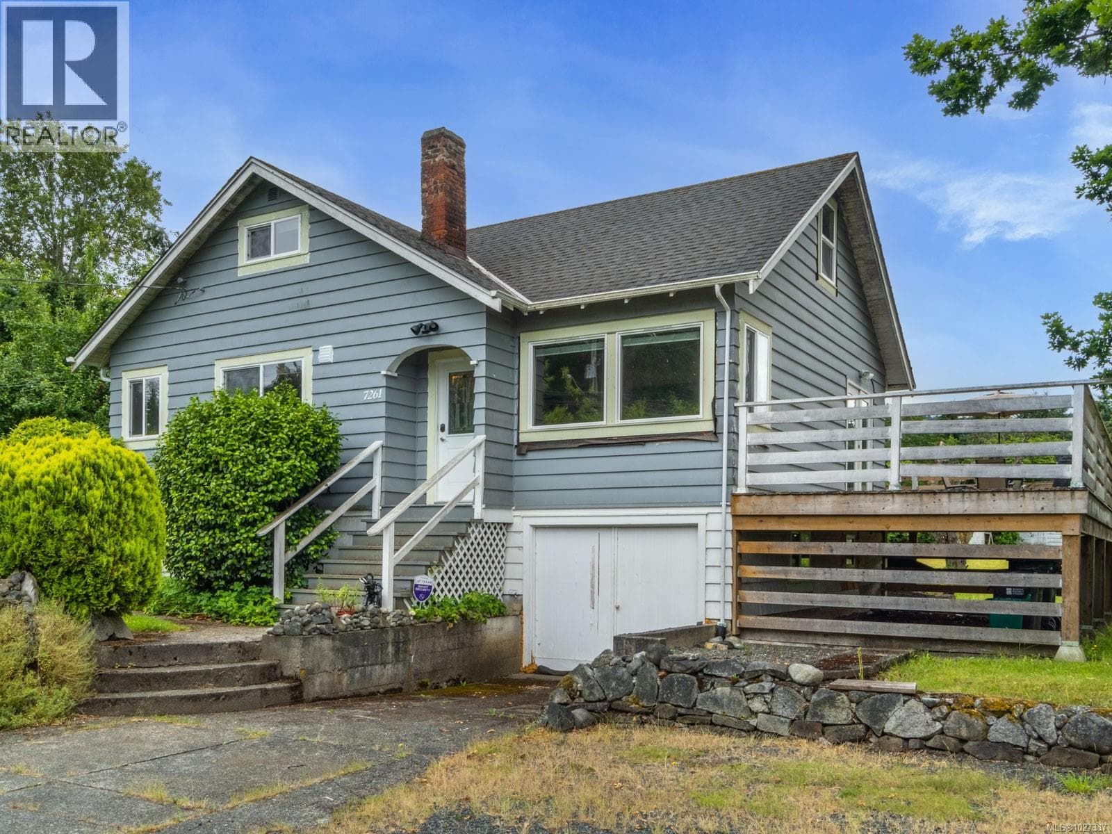 3 bed 1 bath single family at 7261 Lantzville Rd — $1,399,000