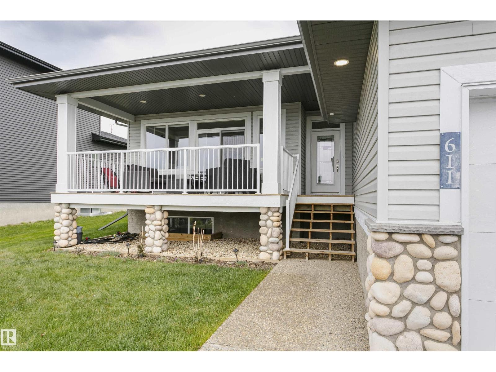 611 55101 STE ANNE TRAIL — photo 4
