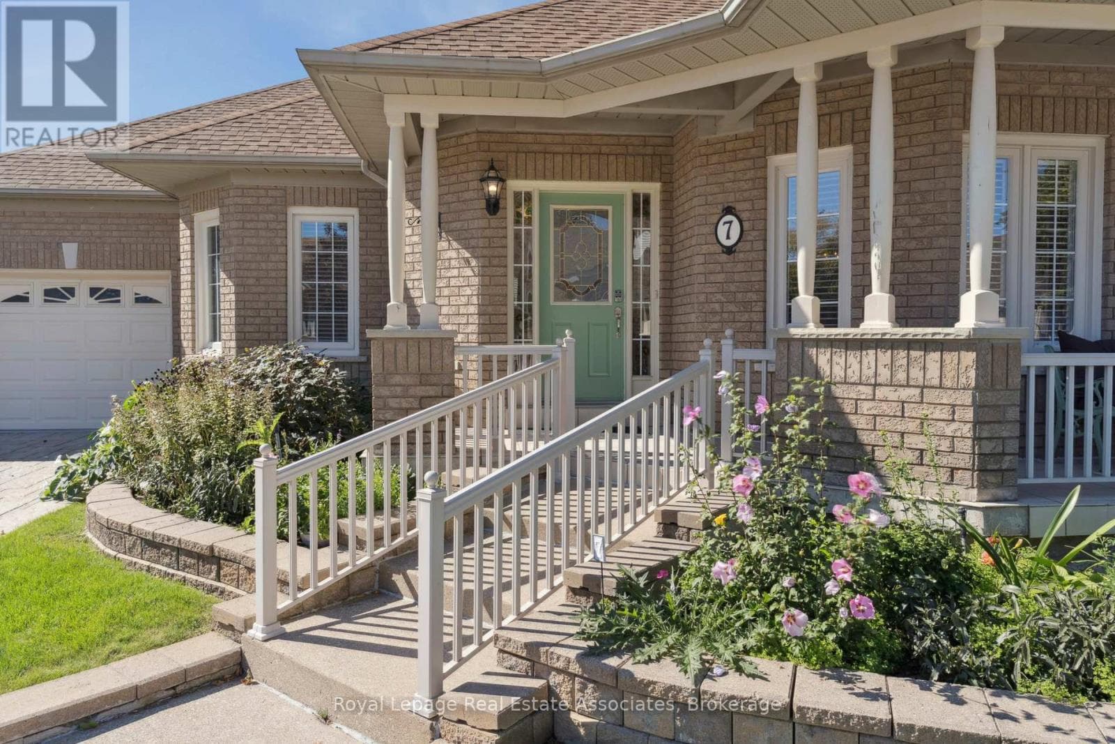 7 POWDER MILL COURT photo 3