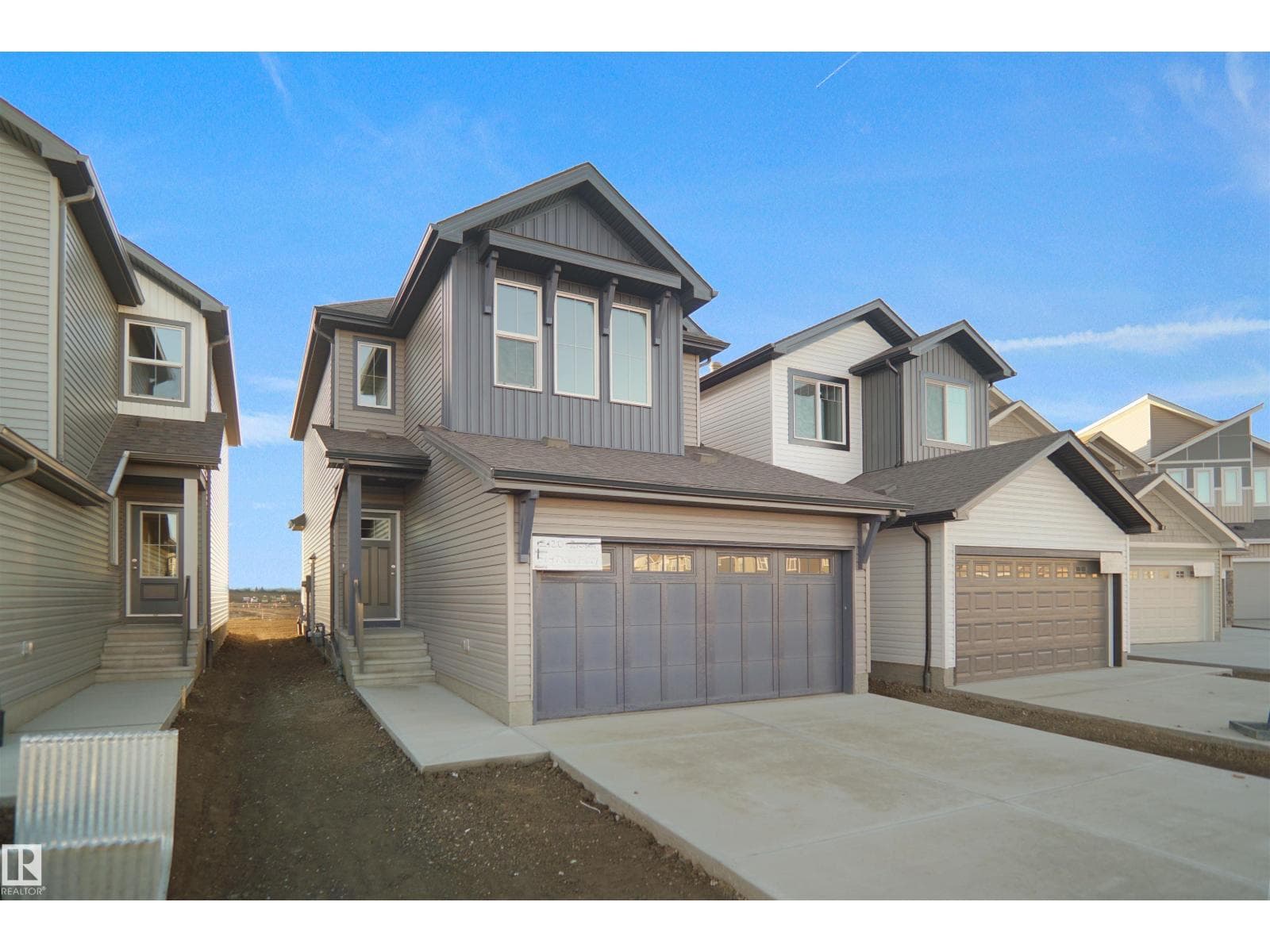 3 bed 3 bath single family at 2120 210 ST NW — $540,747