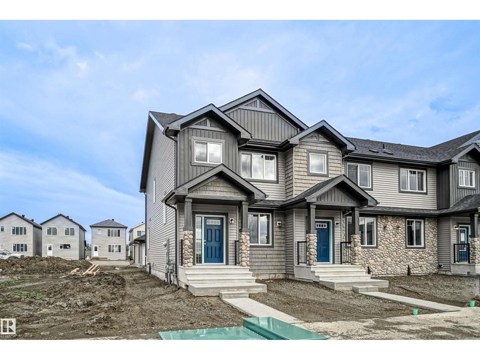 119 COPPERHAVEN DR photo 2