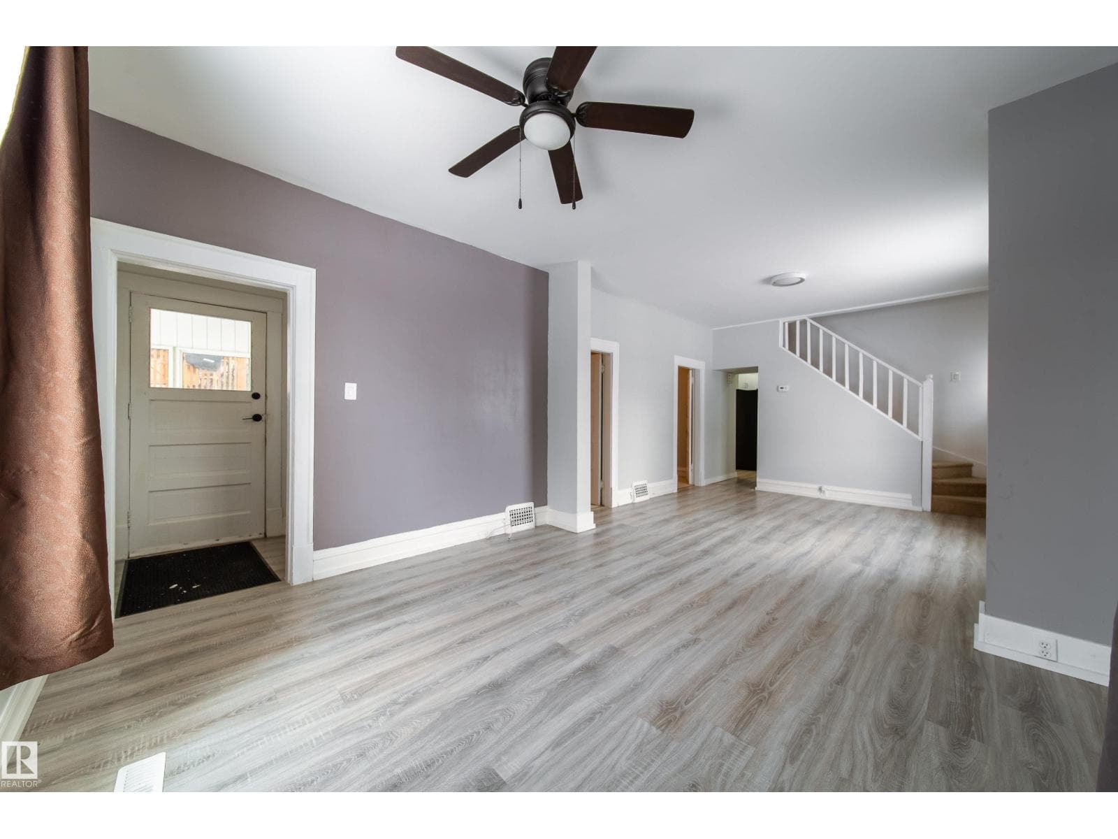 10803 93 ST NW — photo 4