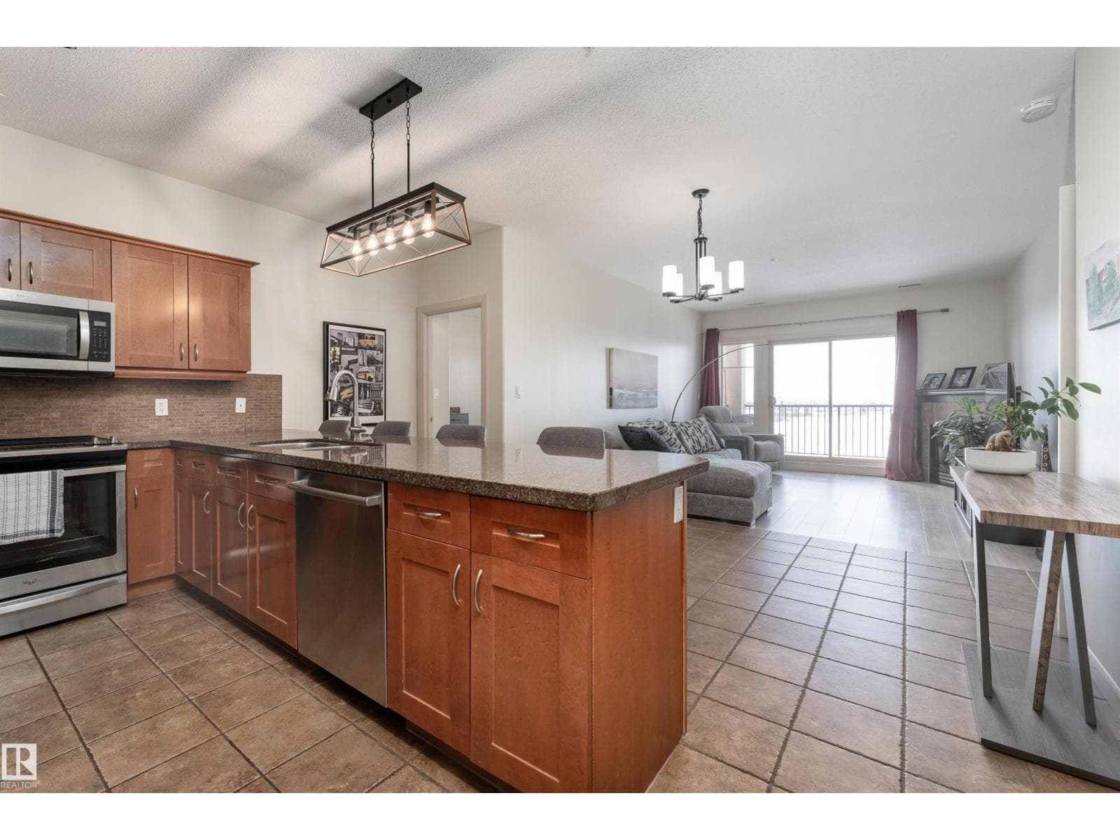 #415 400 PALISADES WY photo 3