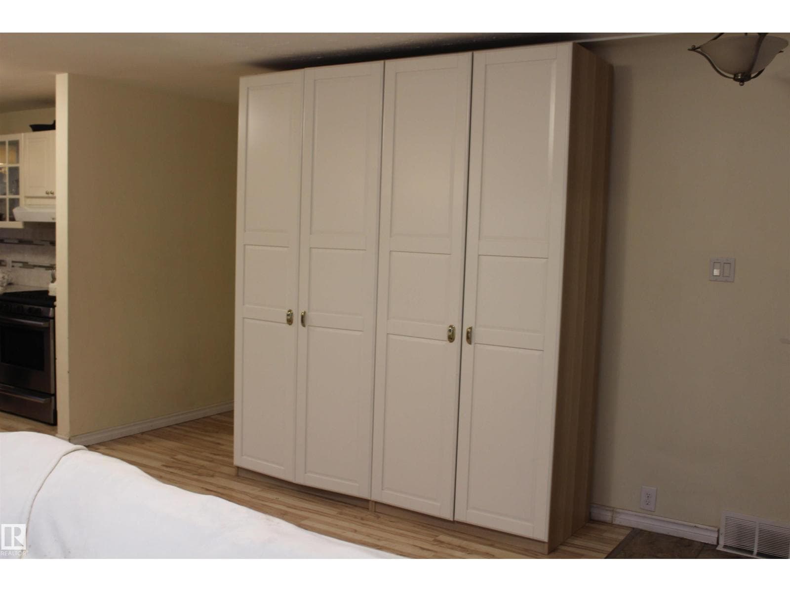12432 134 ST NW photo 4