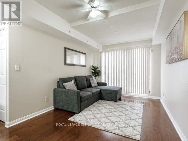 2033 - 3025 FINCH AVENUE W photo 3