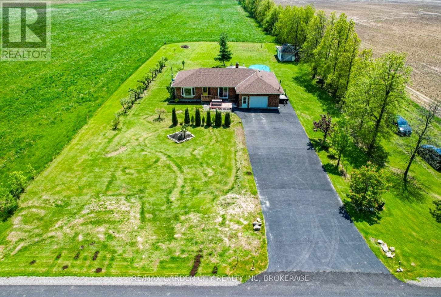 5282 SPRING CREEK ROAD photo 2