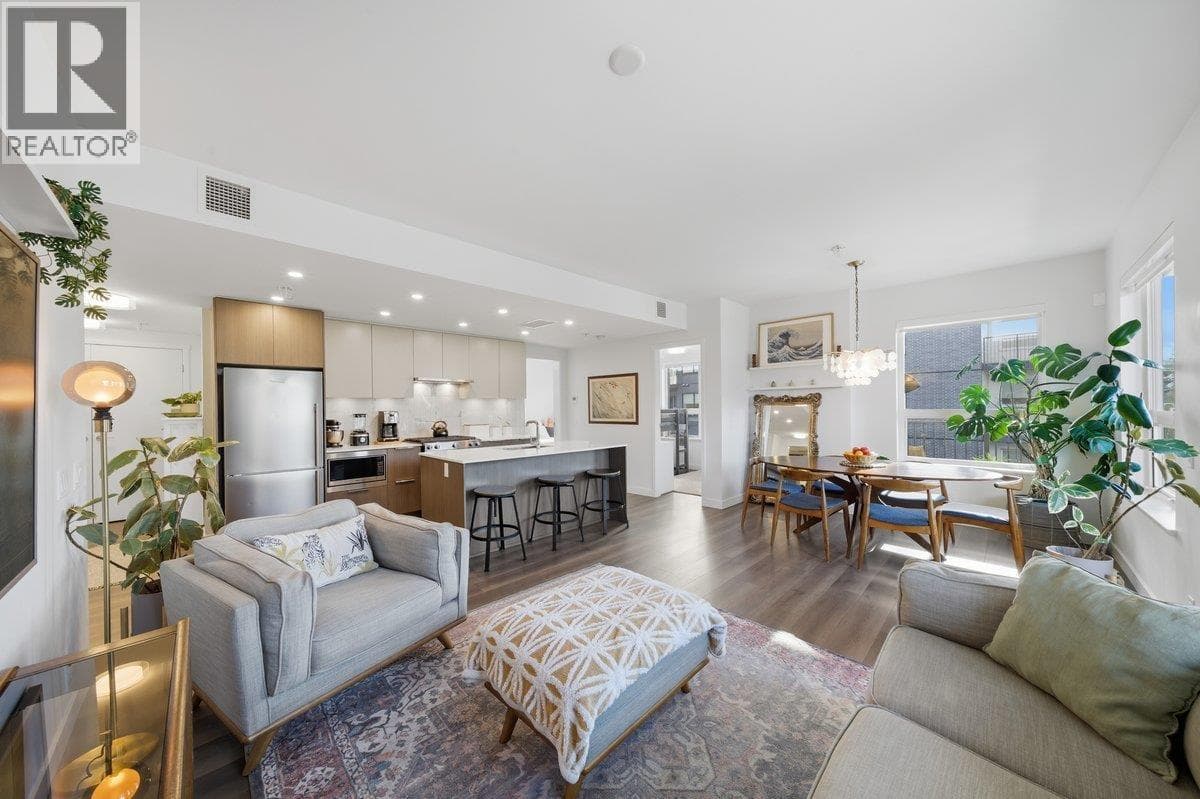 3 bed 2 bath single family at 303 645 COMO LAKE AVENUE — $934,900