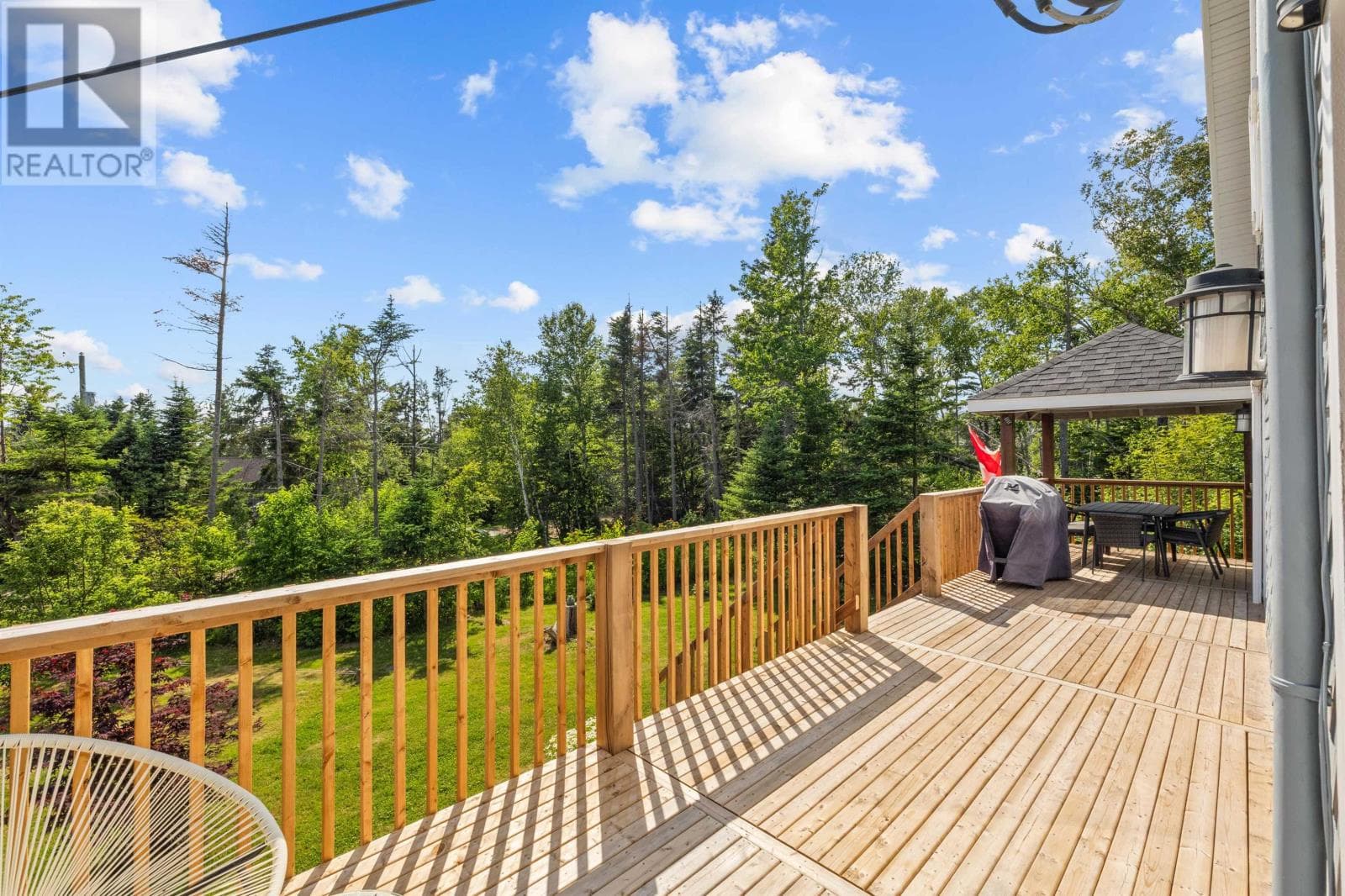 138 Seawood Drive photo 4