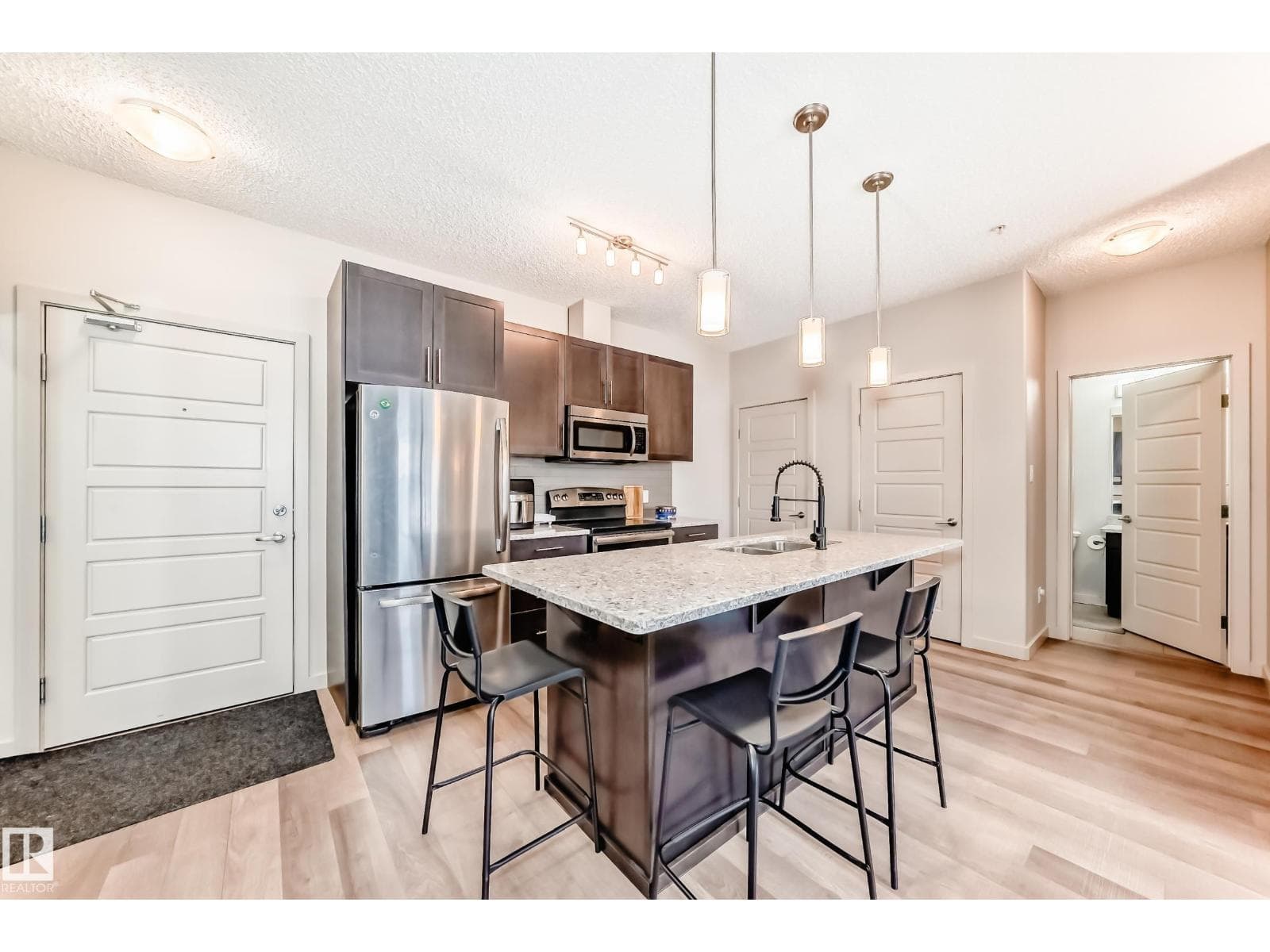 #108 1144 ADAMSON DR SW photo 12