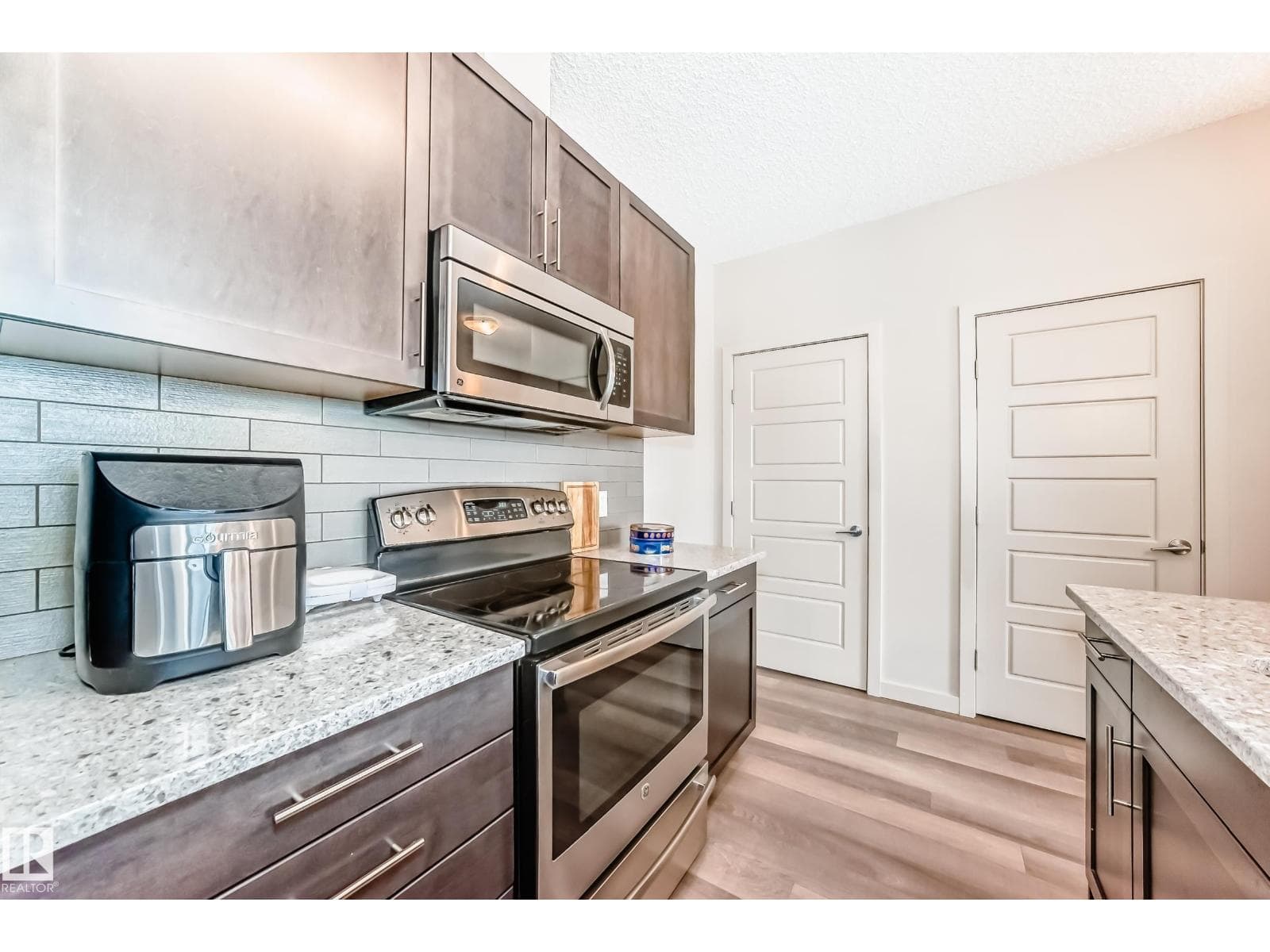 #108 1144 ADAMSON DR SW photo 8