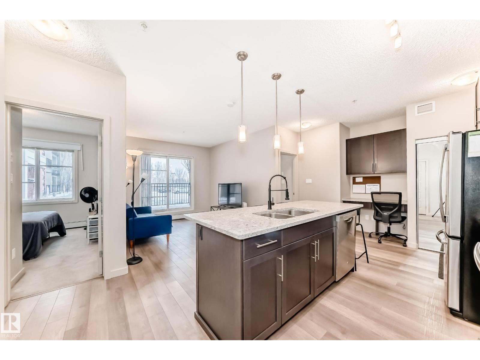 #108 1144 ADAMSON DR SW photo 9
