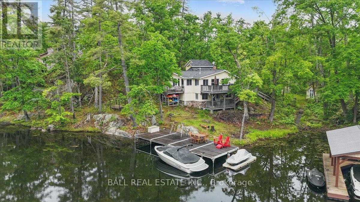 2 bed 2 bath single family at 3559 HARBOUR POINT LANE — $749,000