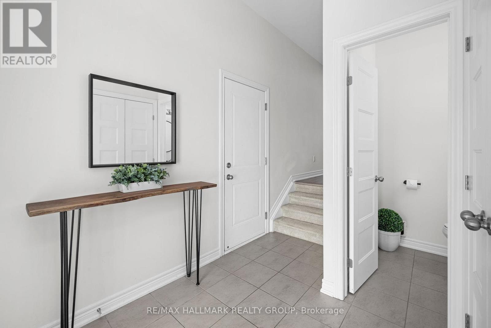71 MCPHAIL ROAD photo 2