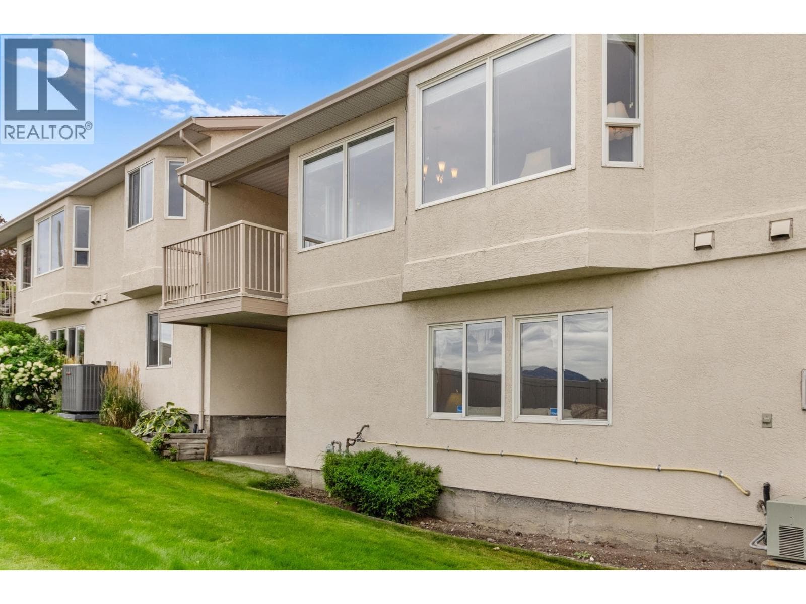 1950 BRAEVIEW Place Unit# 93 photo 4