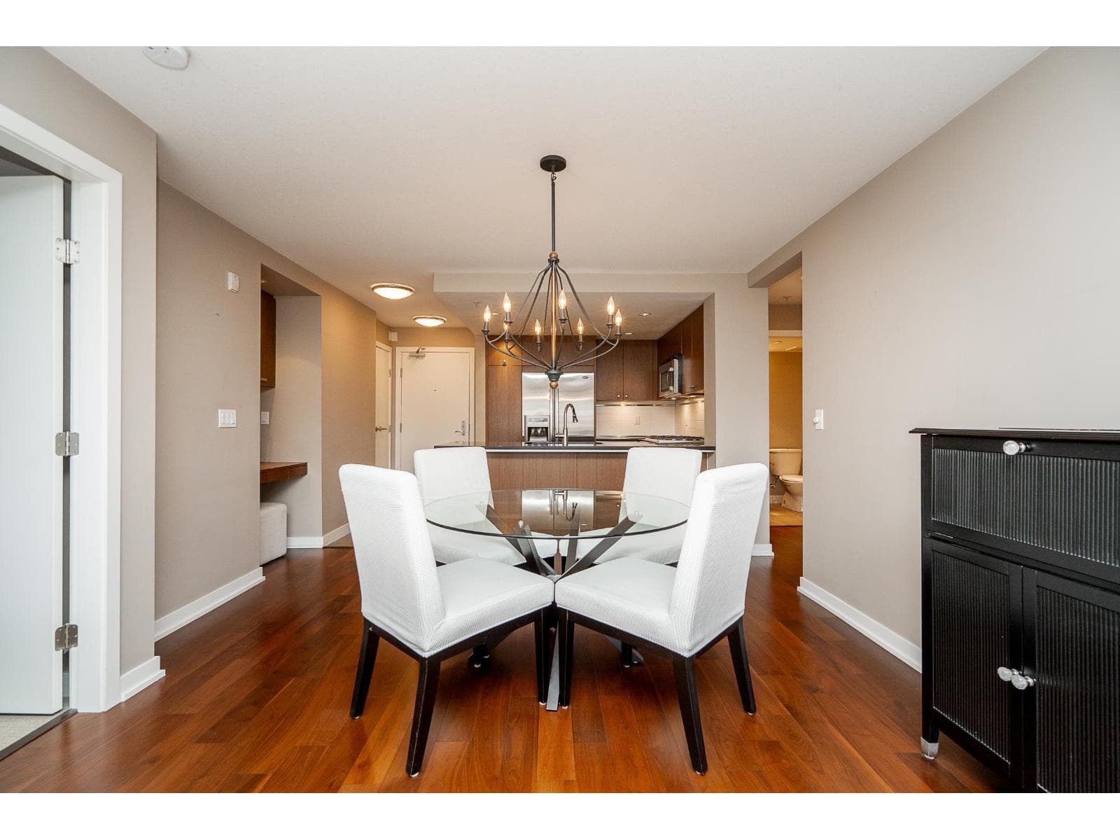303 2950 KING GEORGE BOULEVARD photo 5