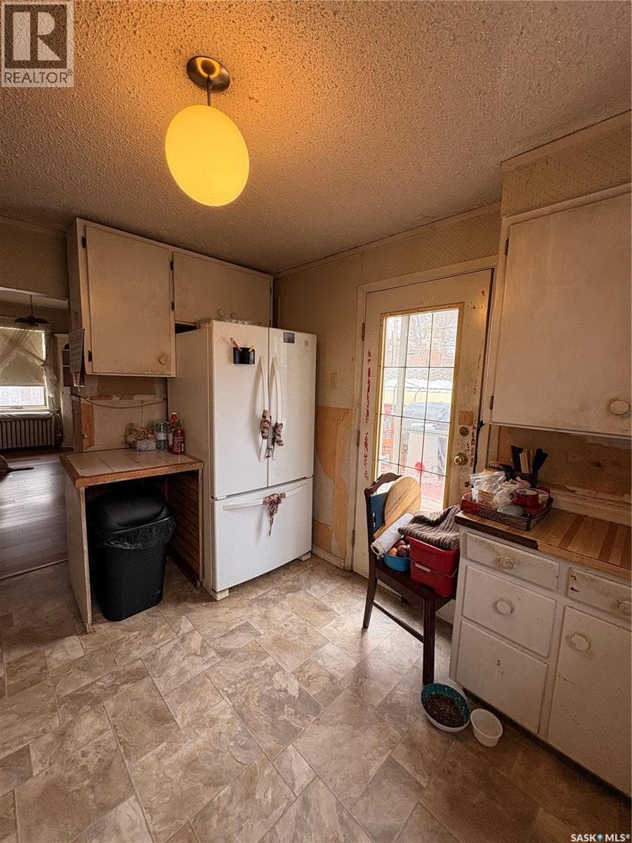 1102 Grafton AVENUE photo 10