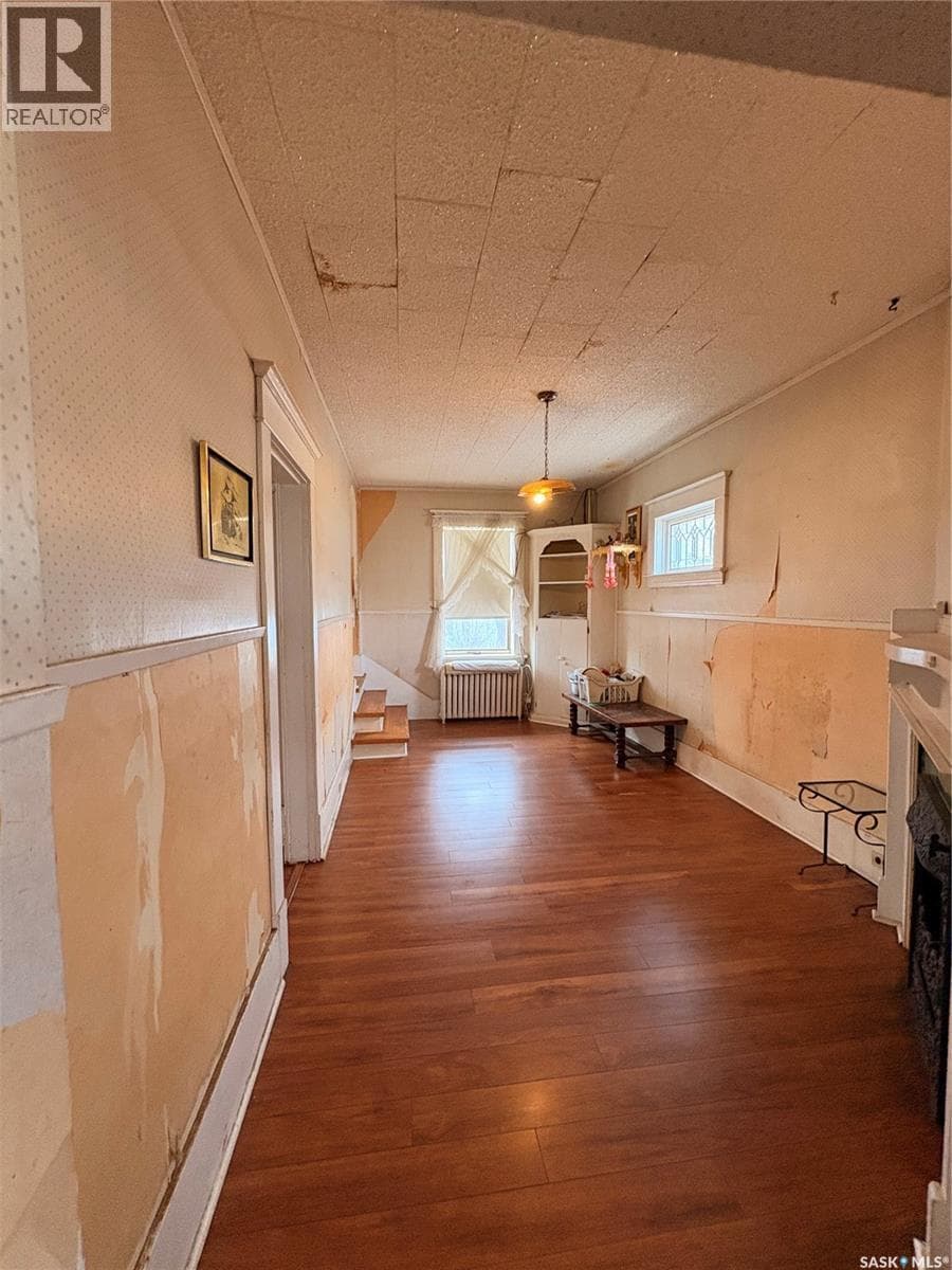 1102 Grafton AVENUE photo 11