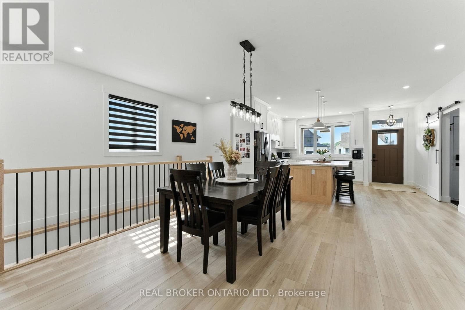 9 MACNEIL COURT photo 11