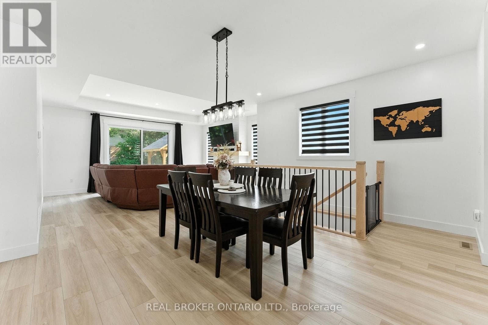 9 MACNEIL COURT photo 10
