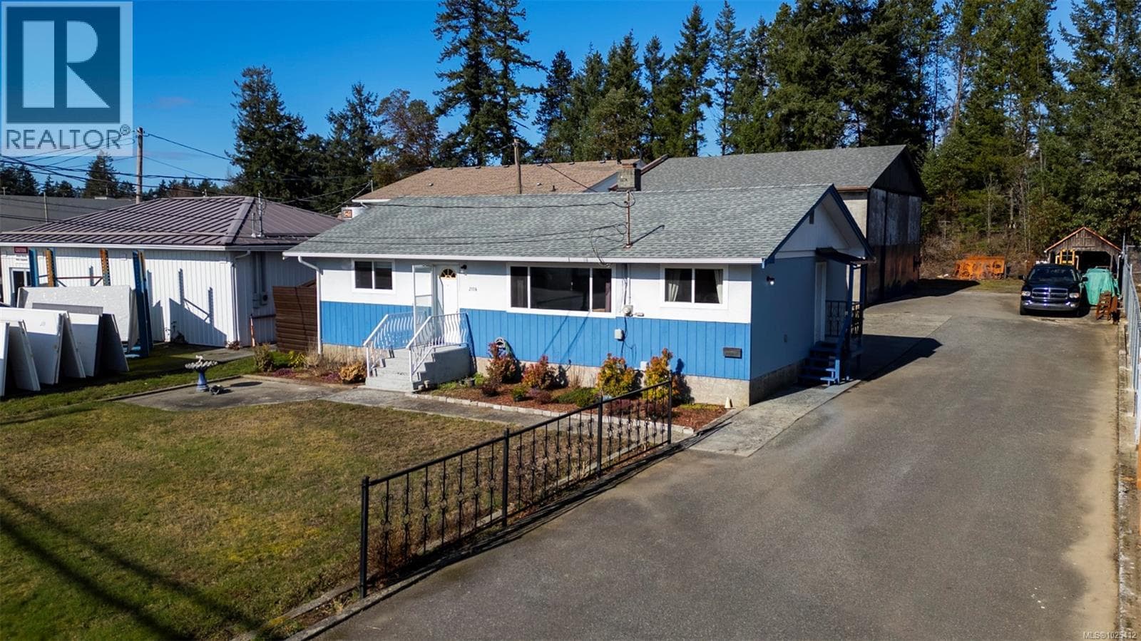 3 bed 3 bath single family at 2116 Northfield Rd — $1,195,000