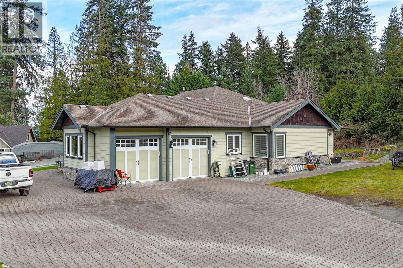 10115 Chemainus Rd photo 3