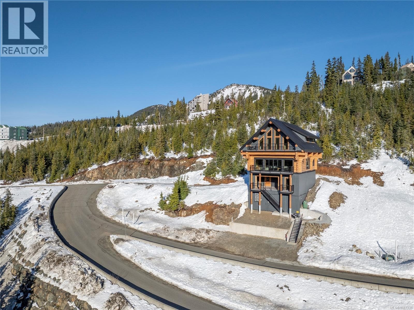 710 Arrowsmith Ridge photo 2