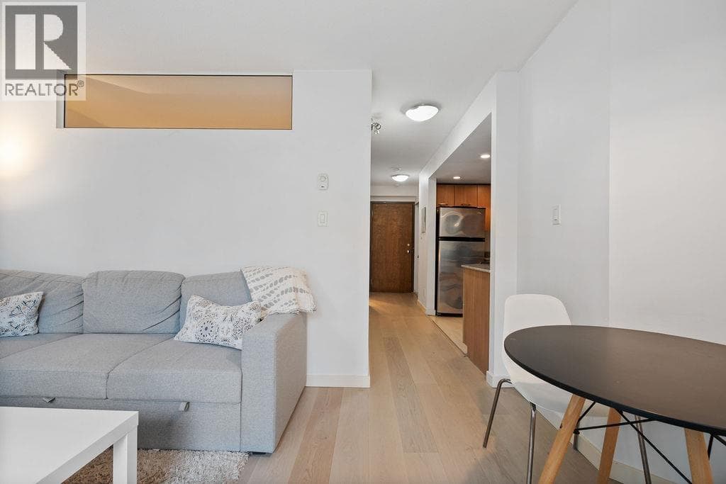 603 1212 HOWE STREET photo 4