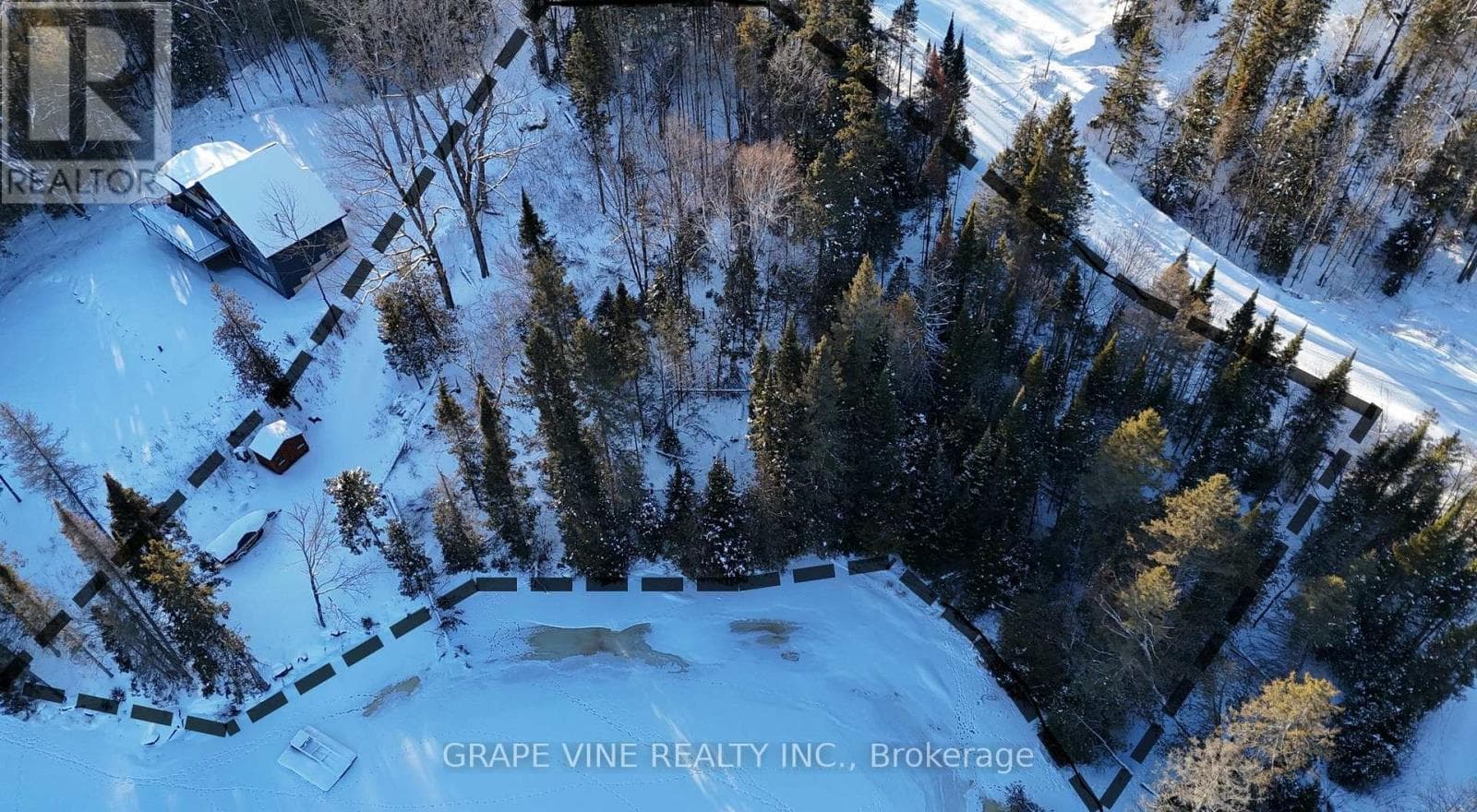 vacant land at 00 VOYAGEUR BAY TRAIL — $329,900