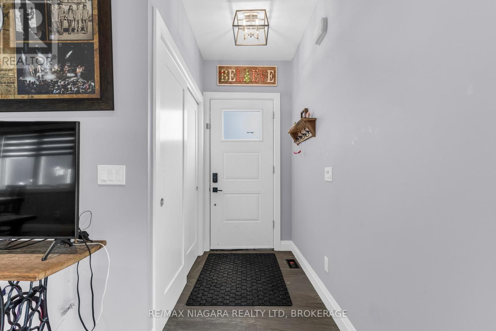 5 HERON POINTE ROAD photo 4