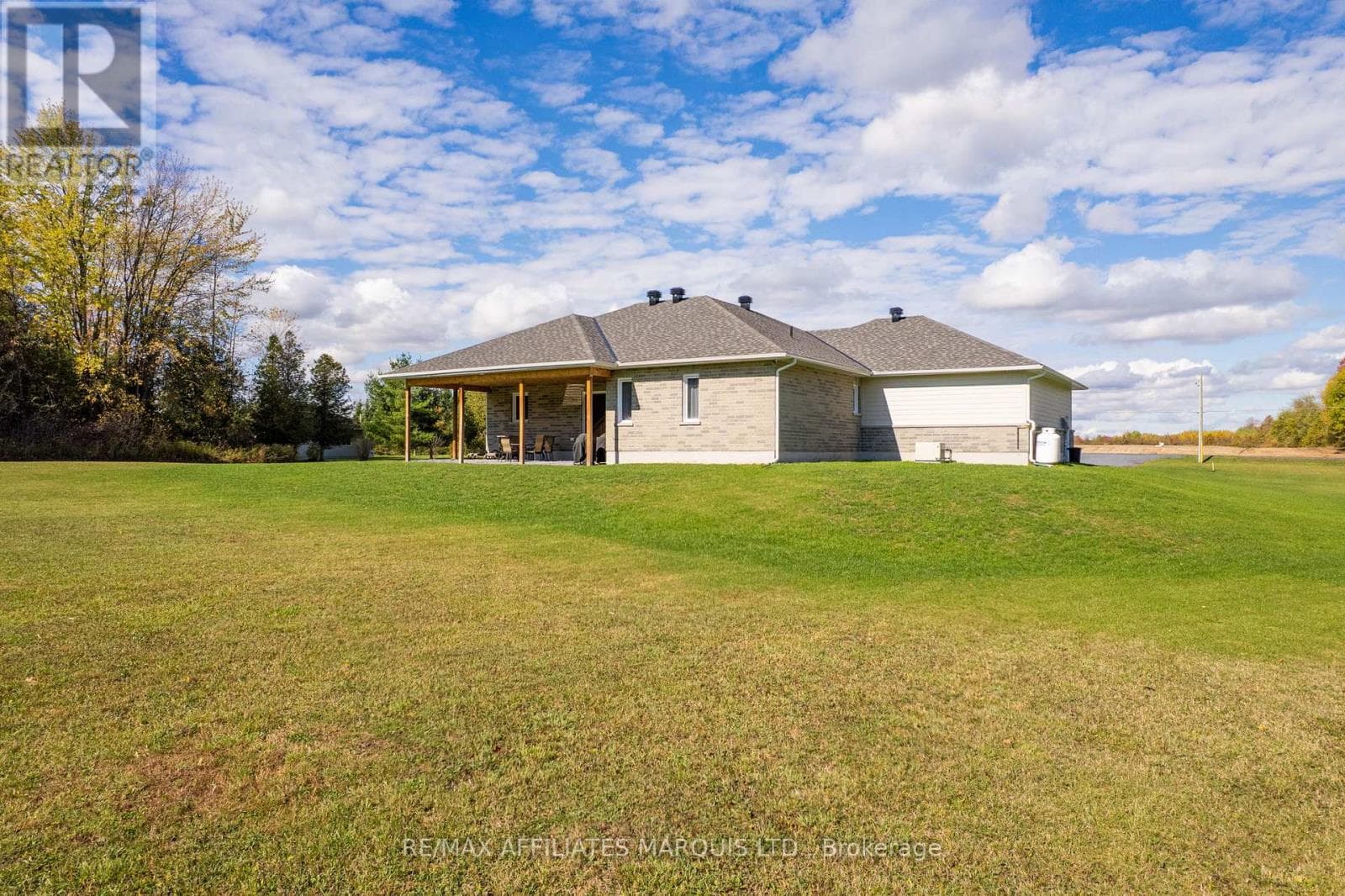 17026 MYERS ROAD photo 2