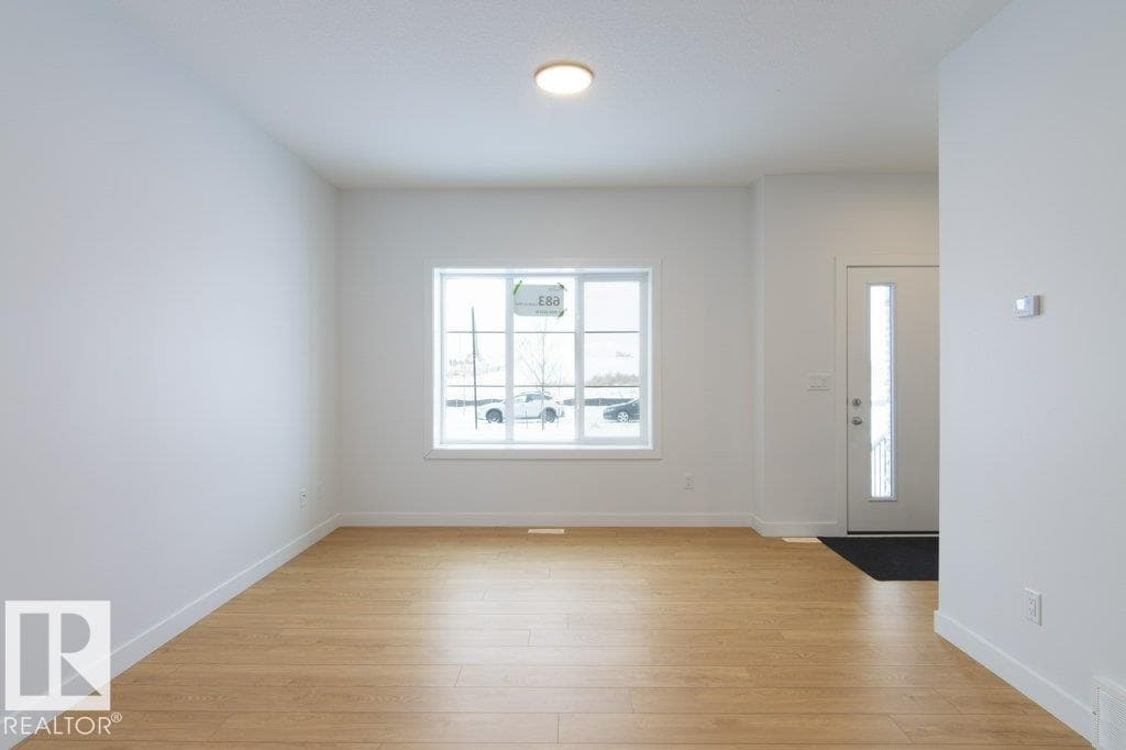 683 Cambrian BV — photo 5