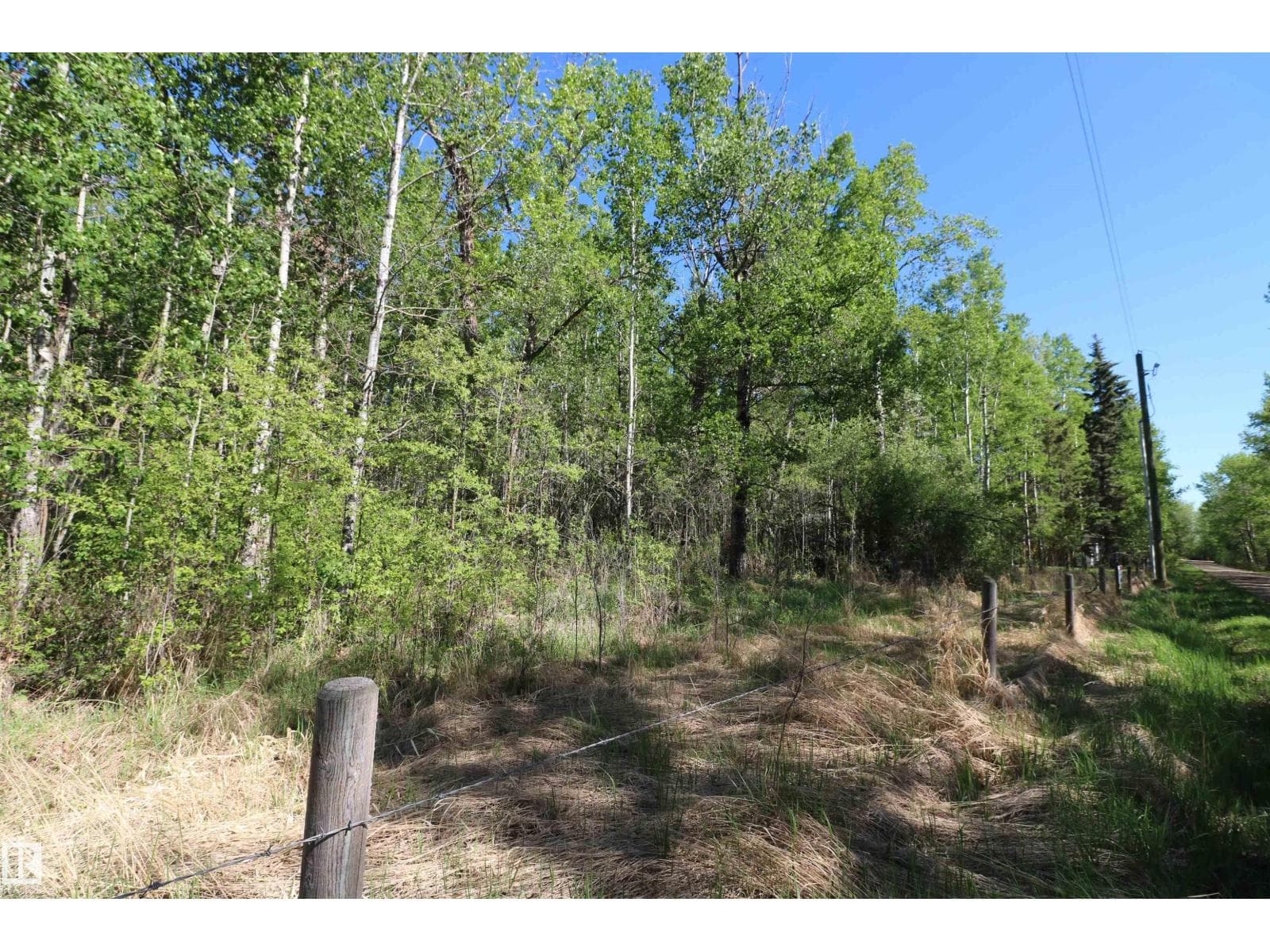 404 54411 RGE RD 40 photo 3