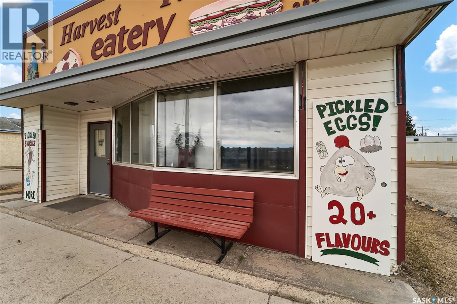 113 Railway AVENUE W — photo 3