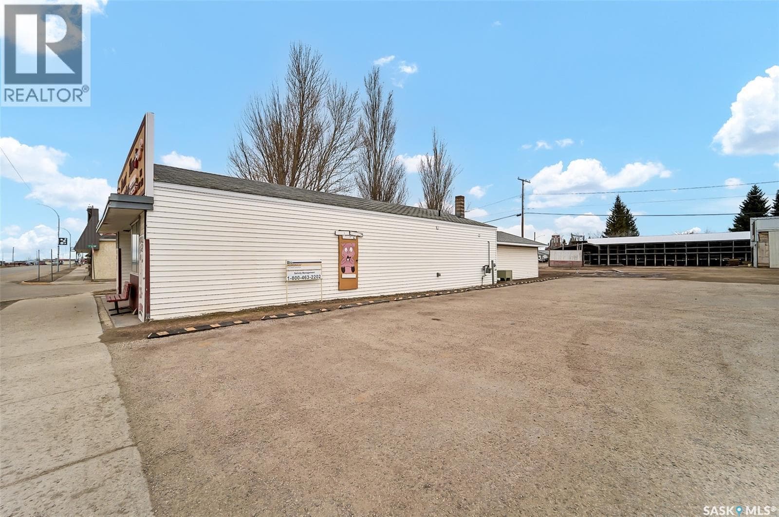 113 Railway AVENUE W — photo 4
