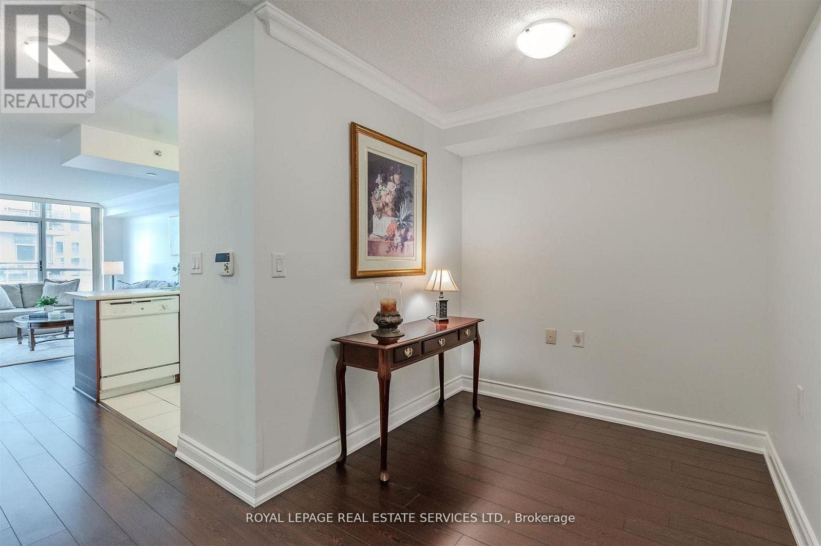 1109 - 3 MARINE PARADE DRIVE photo 4