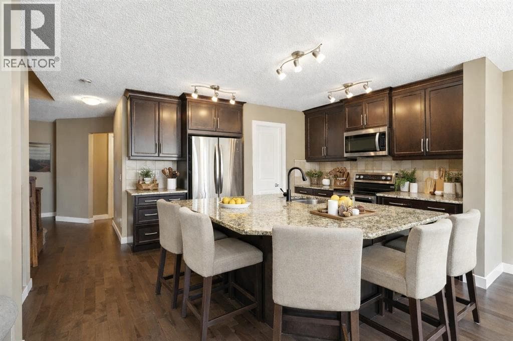 124 Kingsbridge Way SE — photo 3