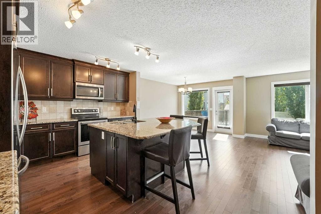 124 Kingsbridge Way SE — photo 4