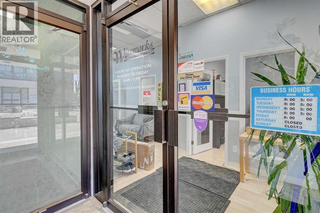 10018 101 Avenue — photo 2