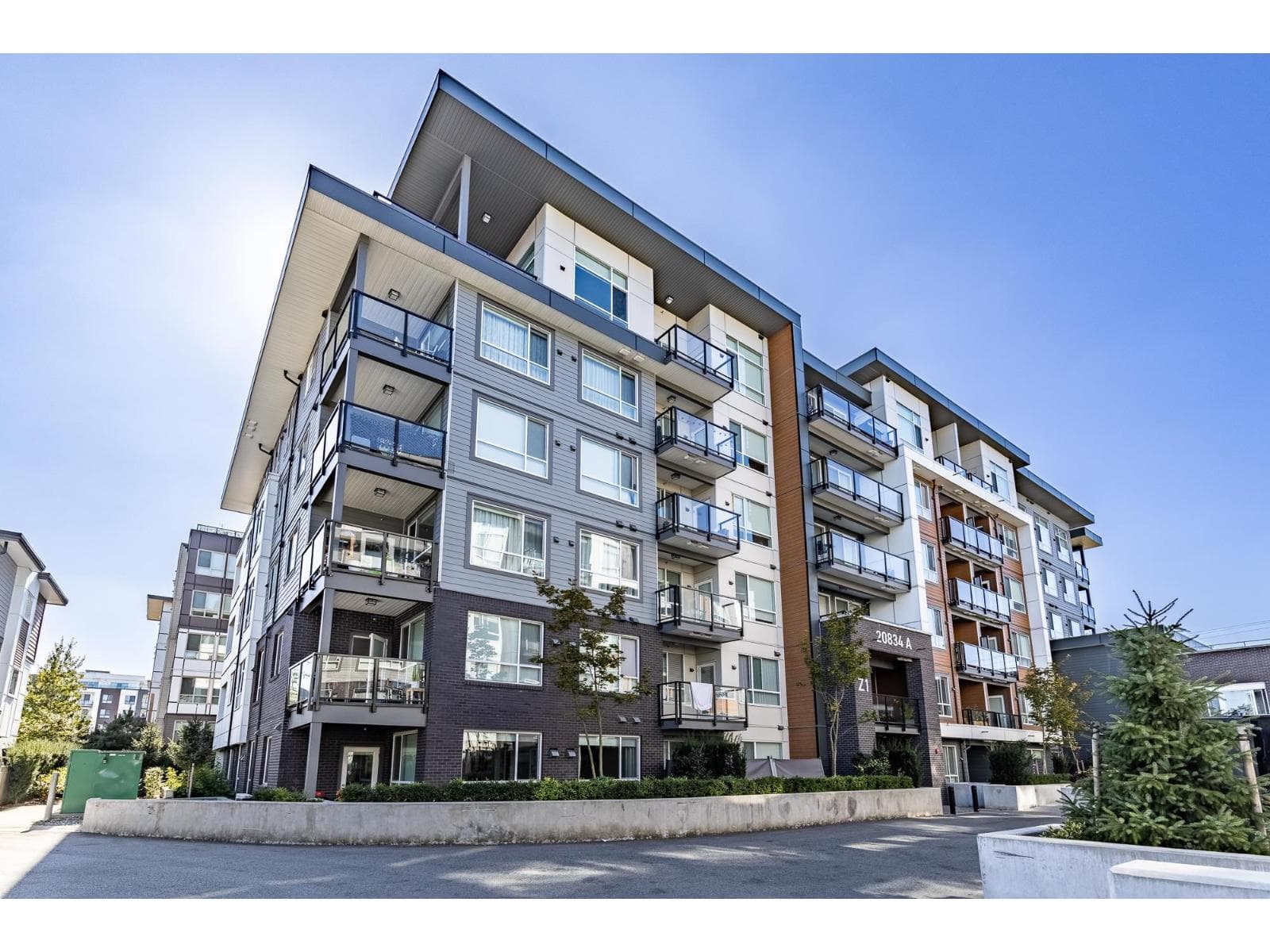 1 bed 1 bath single family at A111 20834 80 AVENUE — $474,900
