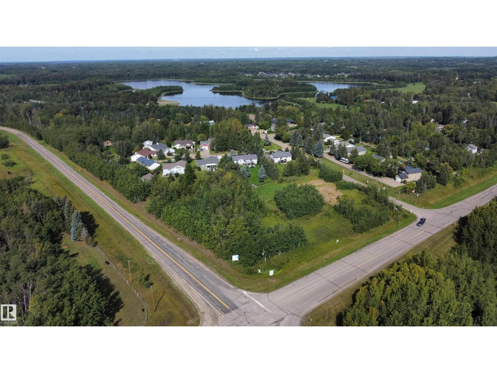 487 LAKESIDE DR — photo 4