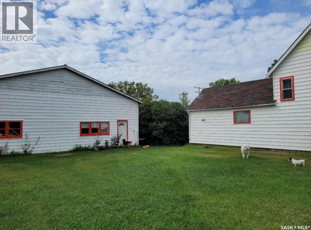 105 Amherst STREET — photo 3