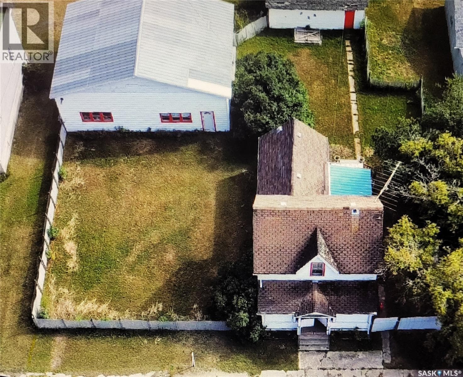 105 Amherst STREET — photo 4