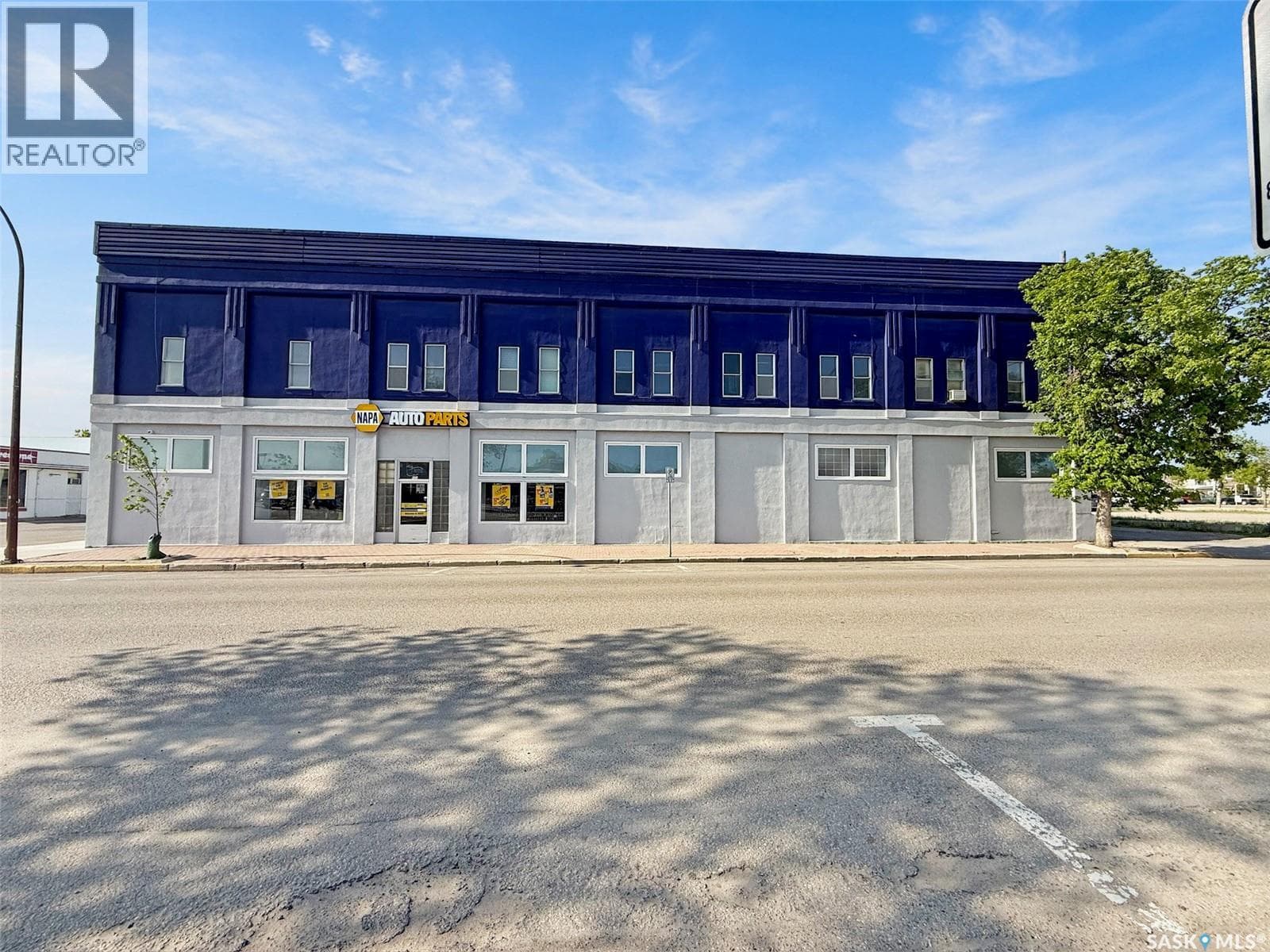 retail at 131 Cheadle STREET W — $690,000