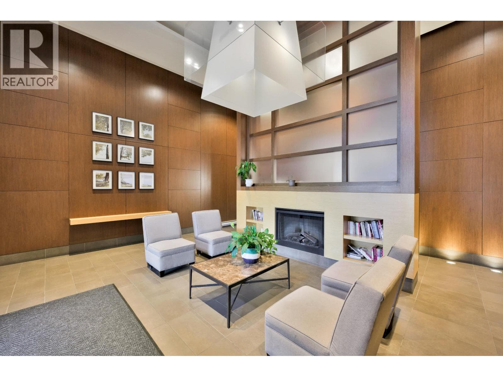 2508 7063 HALL AVENUE photo 4
