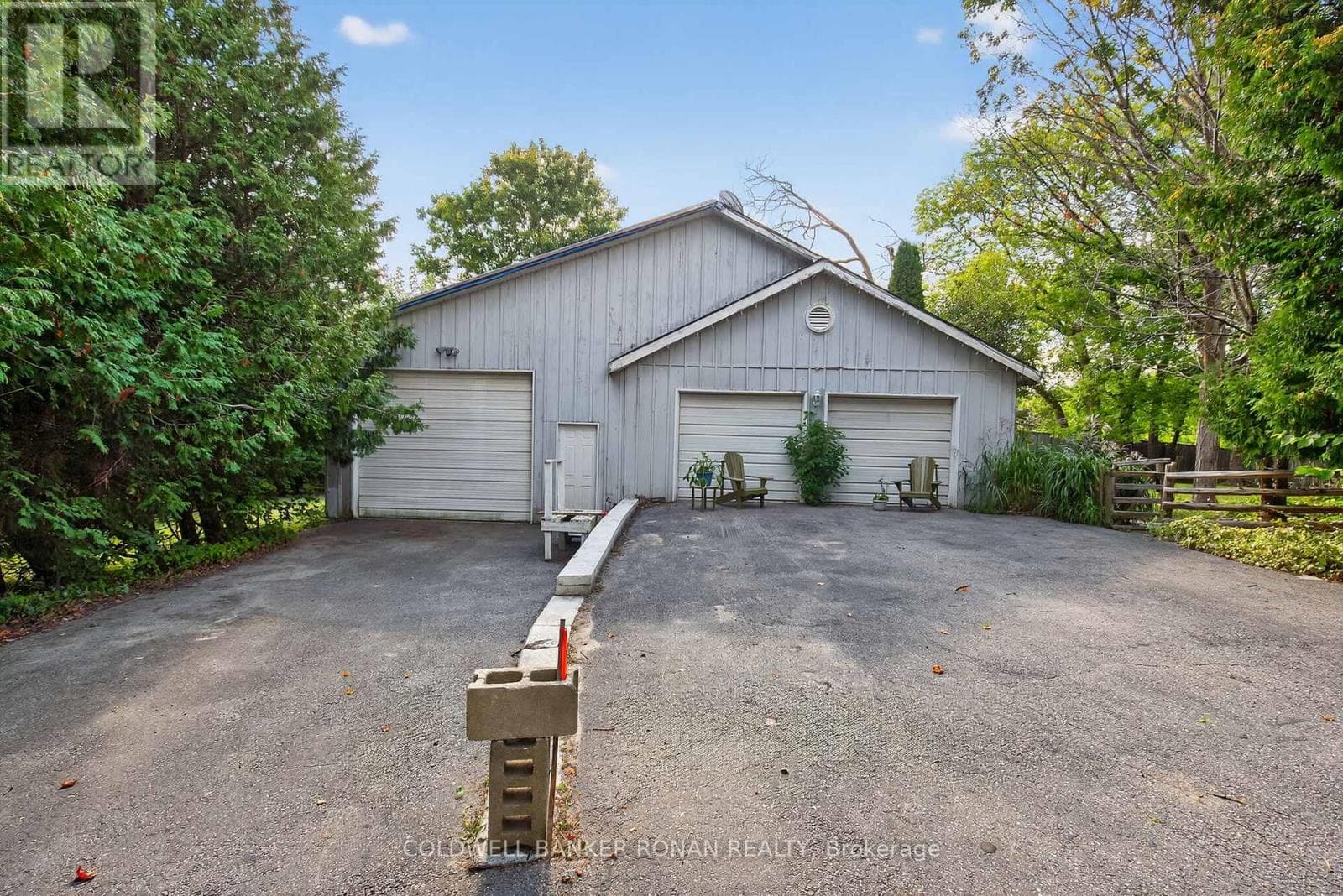 1516 17TH SIDE ROAD photo 5