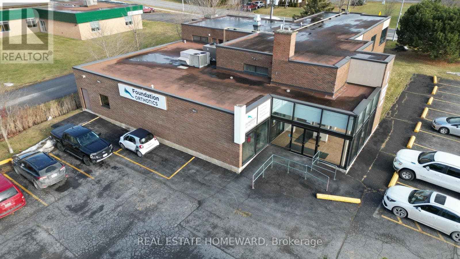 307-307A BRIDGE STREET W photo 5