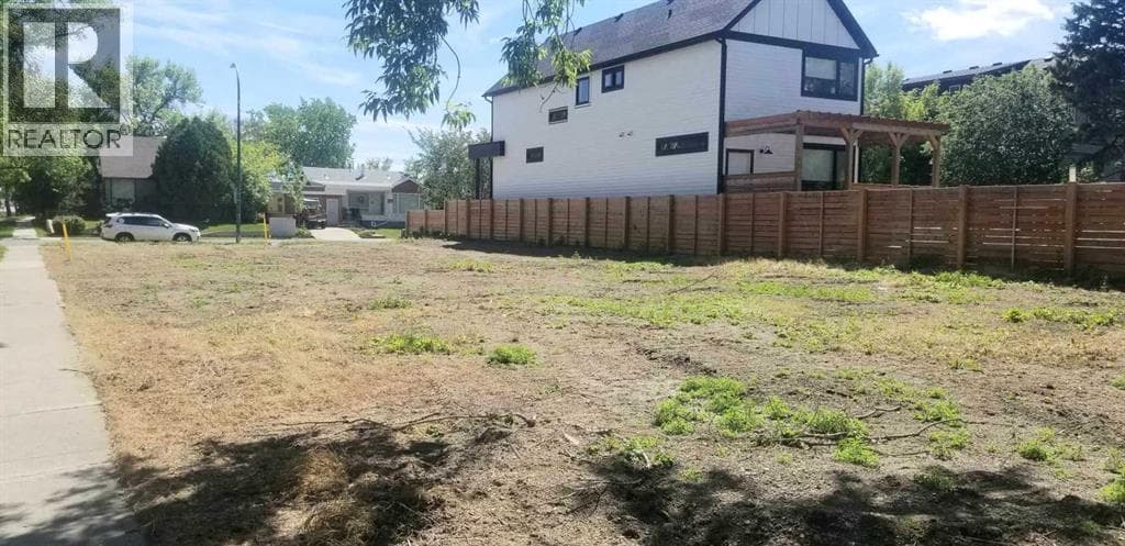 621 9 Avenue S — photo 3