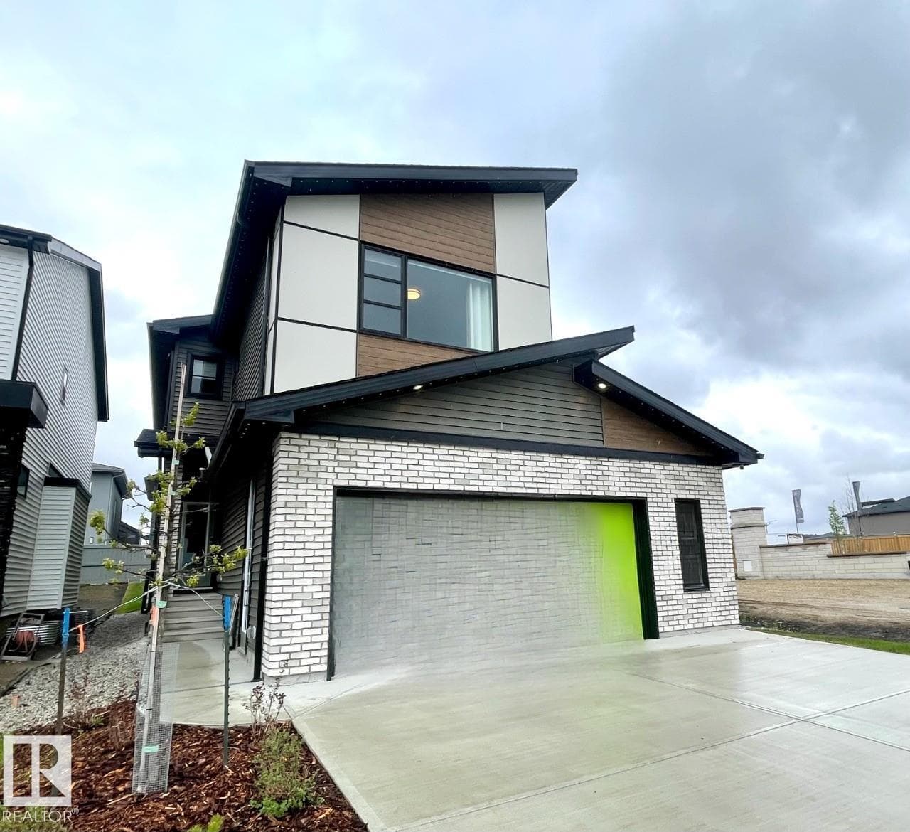 7005 KIVIAQ CR SW — photo 3