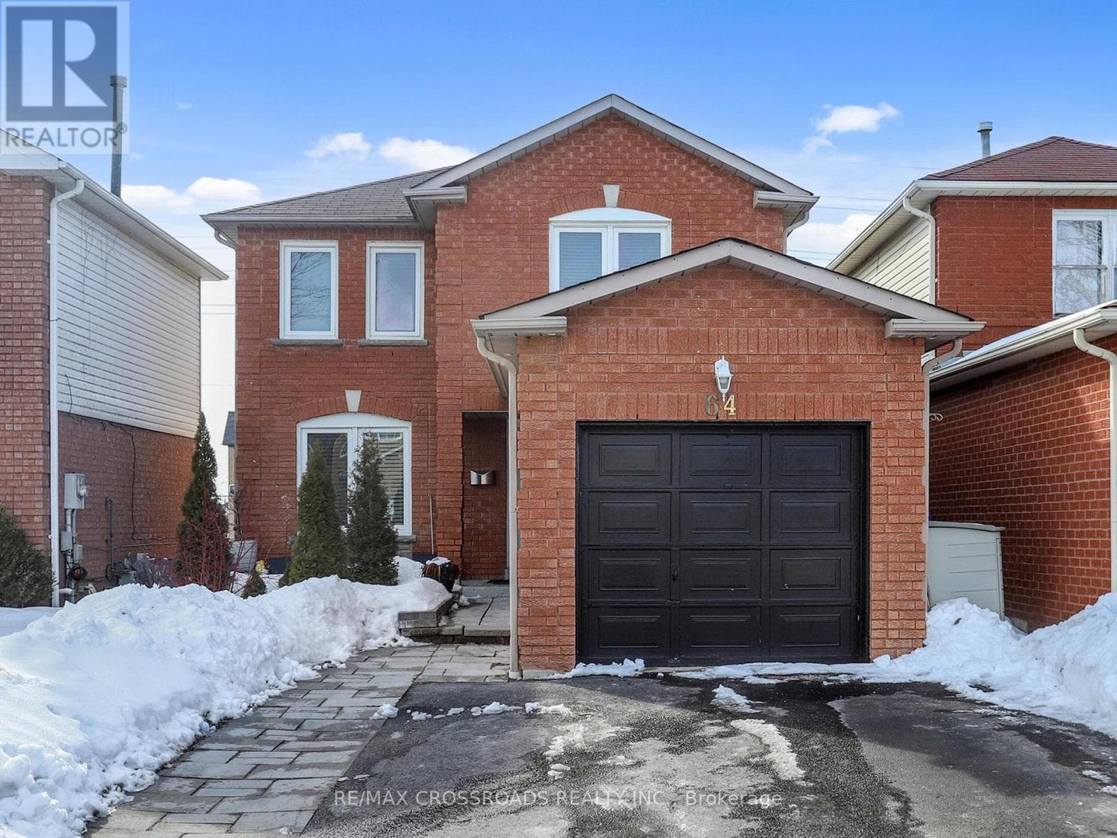 64 SABLE CRESCENT photo 2